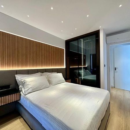 Bluemotion - Cruisehub 1B Apartment Piraeus Bagian luar foto
