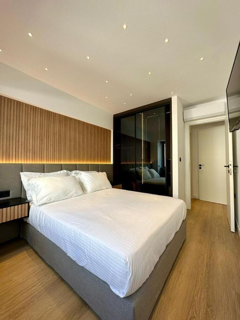 Bluemotion - Cruisehub 1B Apartment Piraeus Bagian luar foto